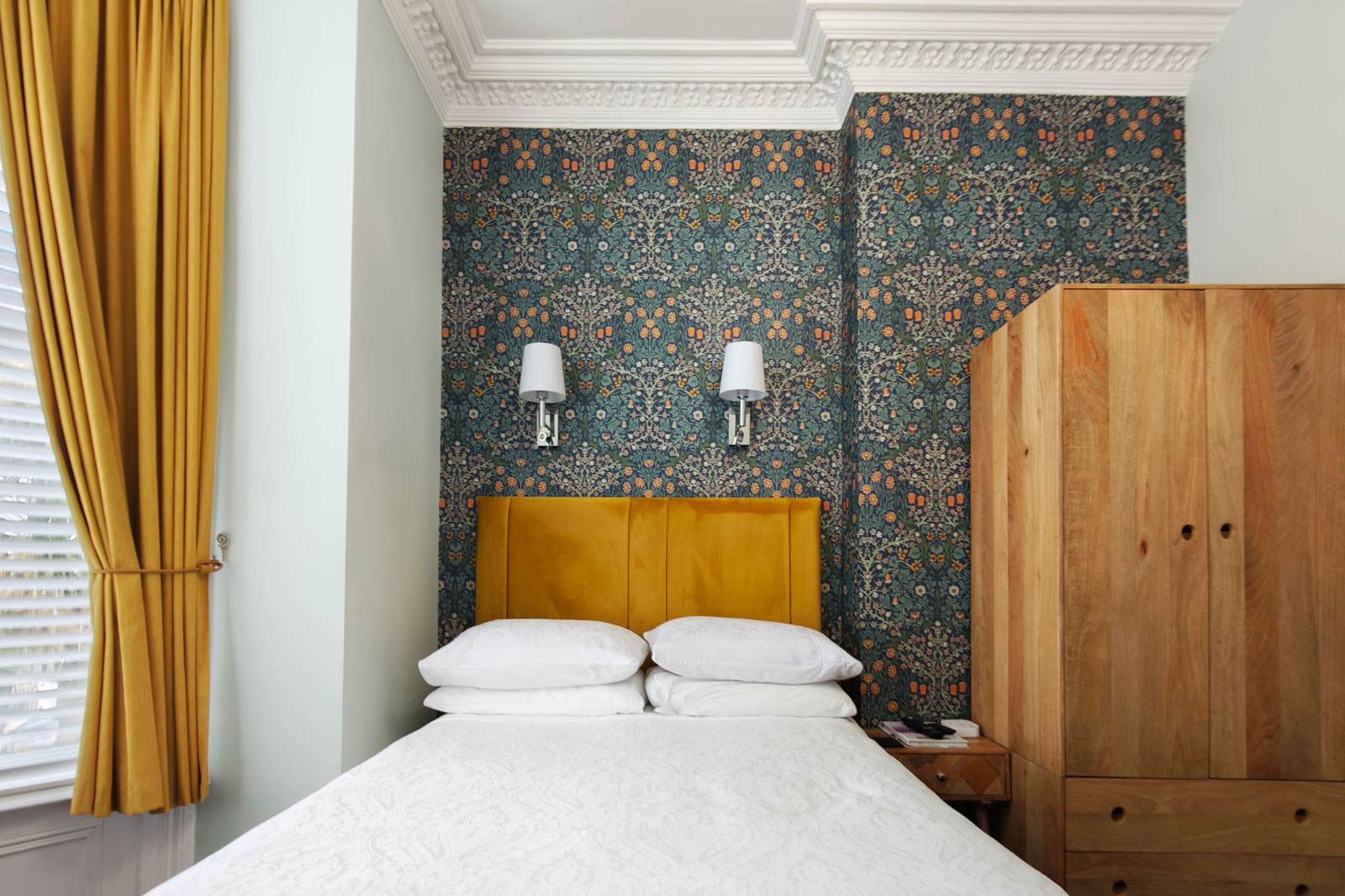 Room 5 — Light-Filled Deluxe Double